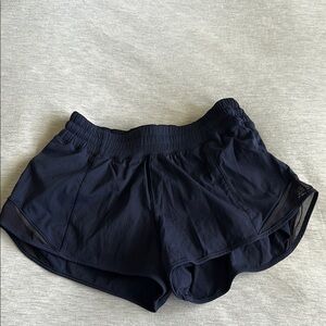 size 4 lululemon running shorts